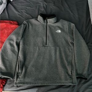 The north face quarter zip up pullover